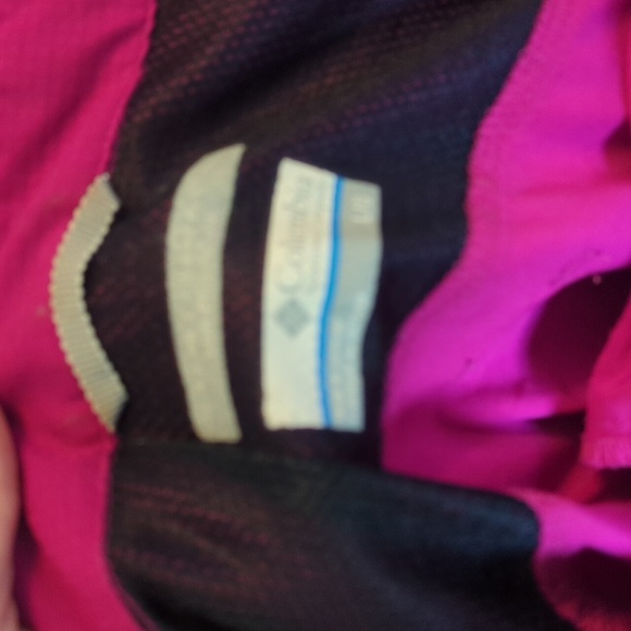 Columbia OmniShade Fucshia Button Down Sun Shirt - Picture 4 of 5